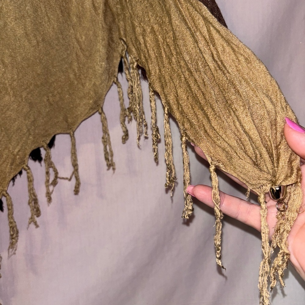 Tri-Color Fringed Shawl - Picture 3 of 14